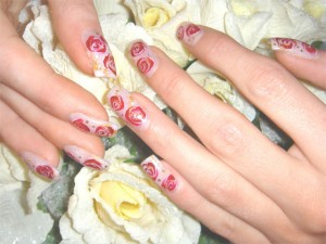 从指甲看你是不是坎坷命(图1)