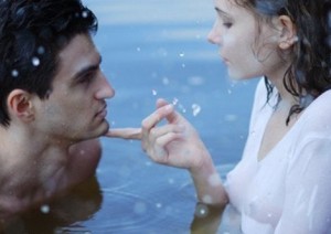 感情波折名字出问题(图1)