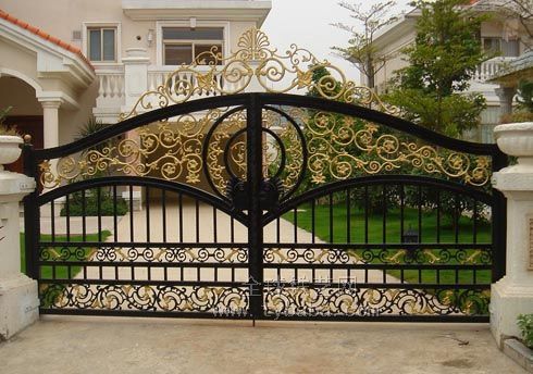 破财的大门风水(图1)