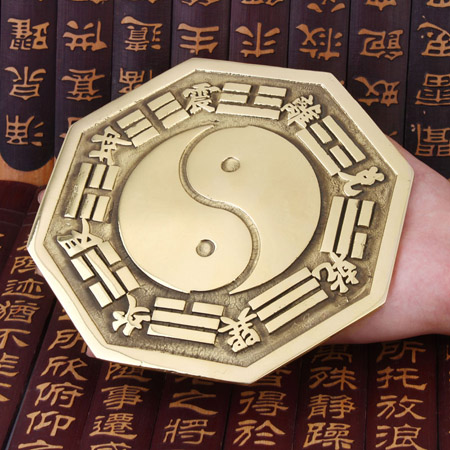 八卦镜的摆放风水(图1) 八卦镜的摆放风水(图1)