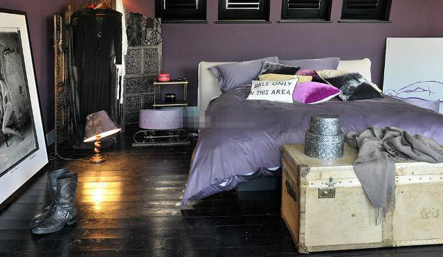 卧室是避风港 注意卧室床正上方的屋顶装有吊灯风水禁忌(图1)