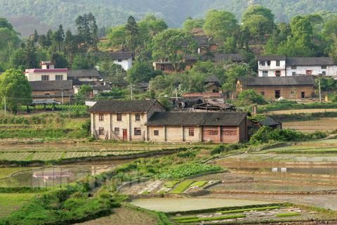 怎么看农村房屋风水(图1) 怎么看农村房屋风水(图1)